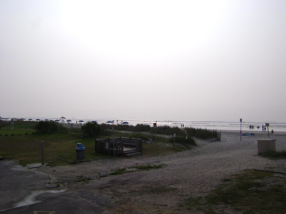 Sea Hawk Motel - photo 45