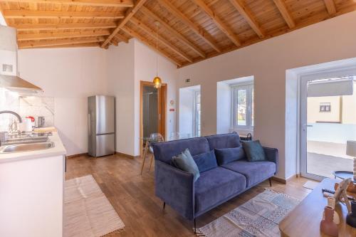 Ti Chôa Ninho dos Avós — 4-Star Luxury Hotel in Santa Barbara, Portugal