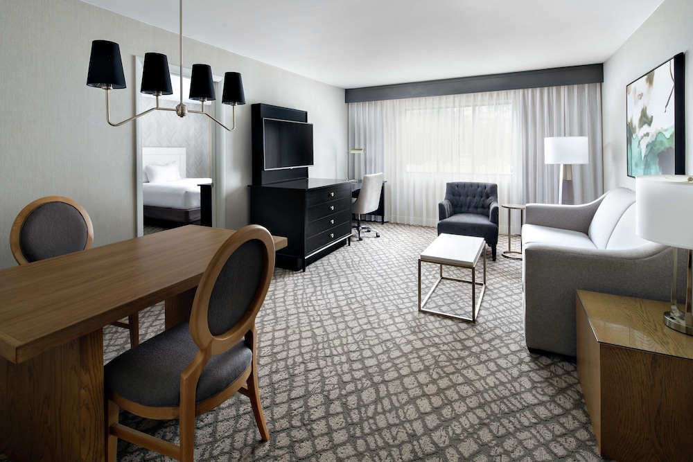 DoubleTree Suites by Hilton Charlotte SouthPark - photo 19
