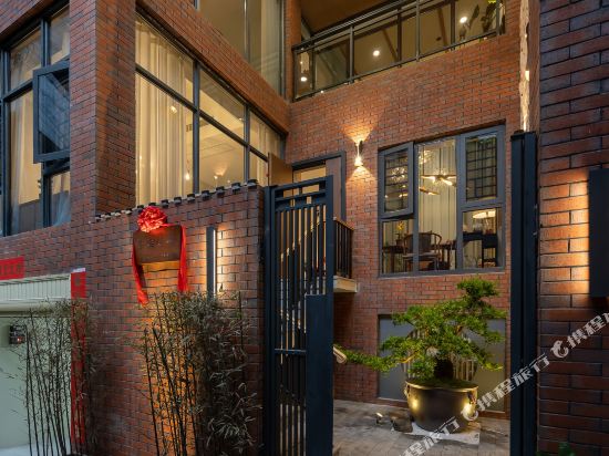 Donglan joy warm residents stay in Donglan, People's Republic of China