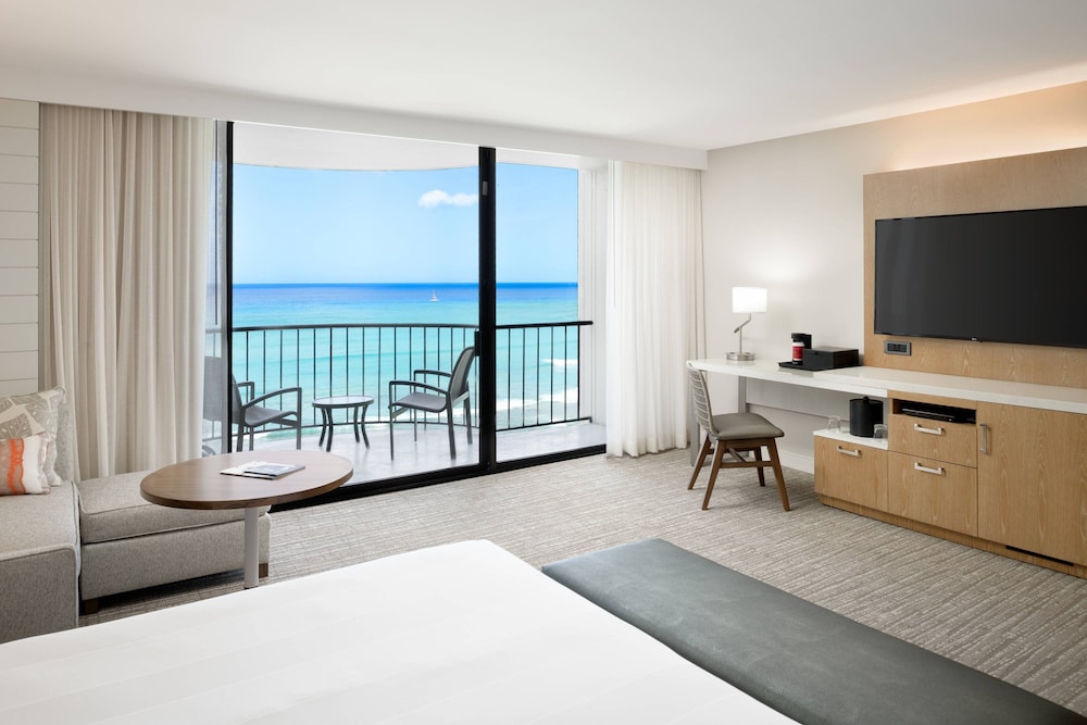 Waikiki Beach Marriott Resort & Spa - photo 12