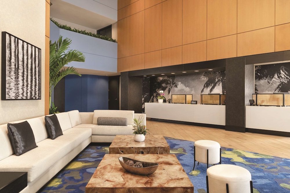 DoubleTree by Hilton Tampa Rocky Point Waterfront - photo 3