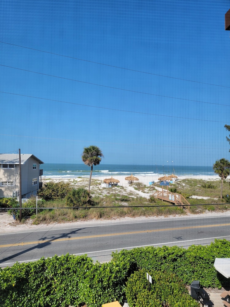 Silver Surf Gulf Beach Resort - photo 20
