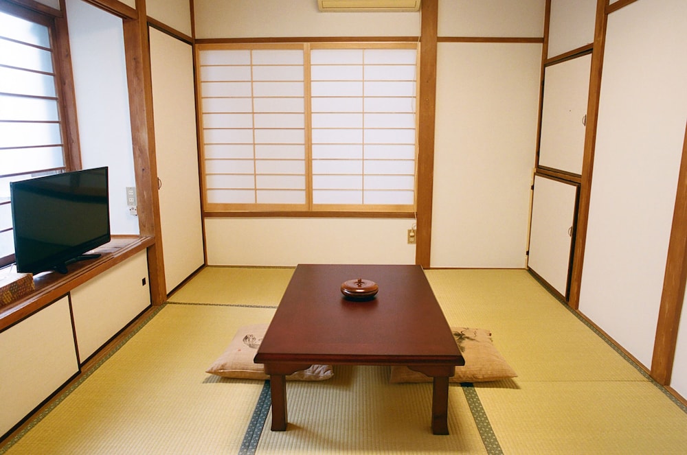 Hakonowa Hot spring inn — Hakone — photo 4