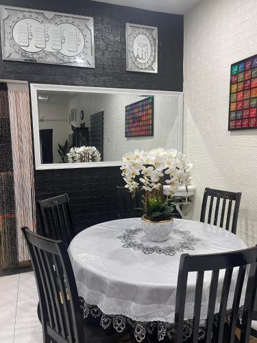Le' Leyna Homestay — 4-Star Luxury Hotel in Alor Gajah, Malaysia