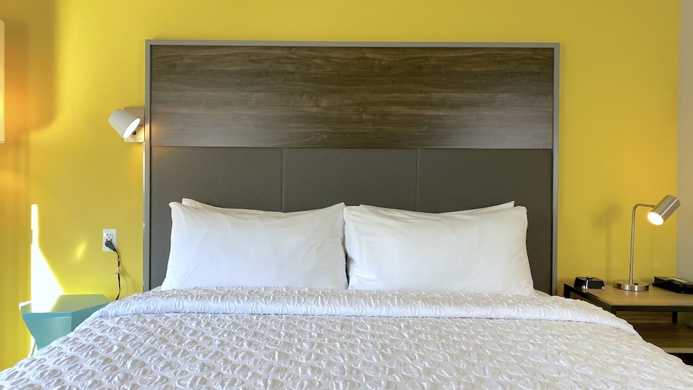 Tru By Hilton Baltimore Harbor East MD - photo 12