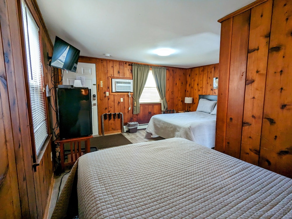 Riverside Motel - photo 40
