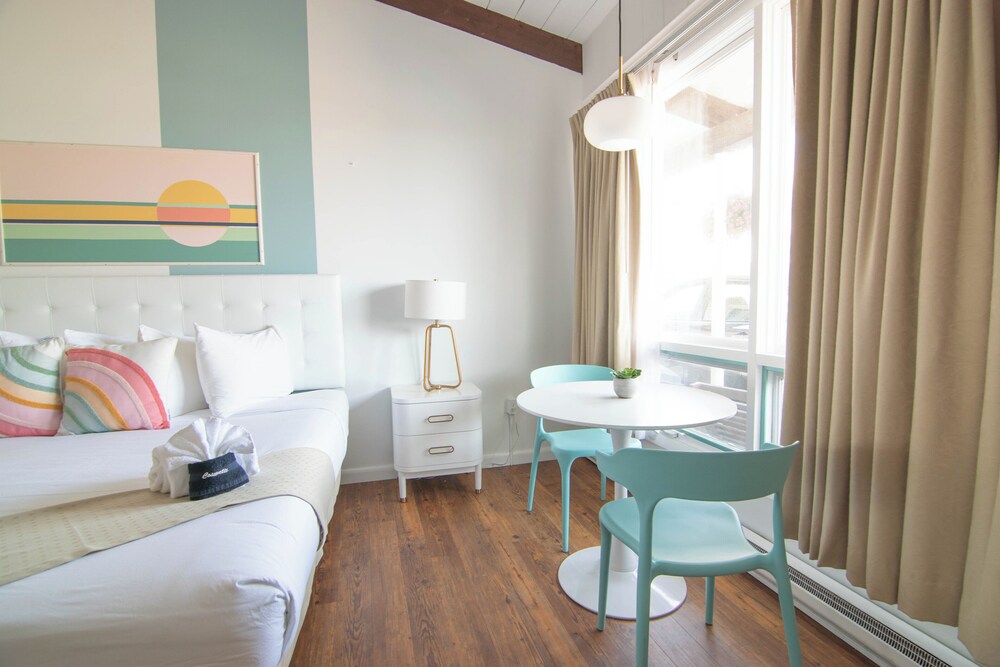 Ocean House Hotel & Motel - photo 24