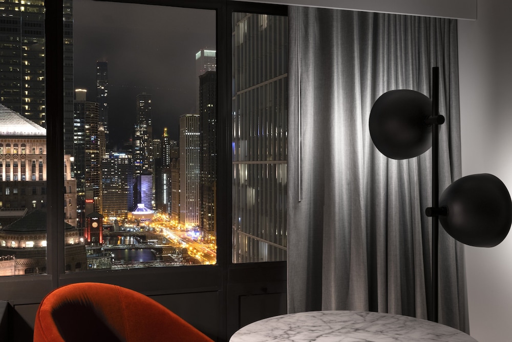 voco Chicago Downtown Riverwalk by IHG - photo 208
