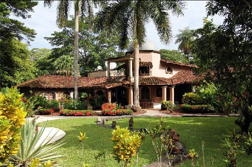 Forest Hills Suites in Jaco, Costa Rica