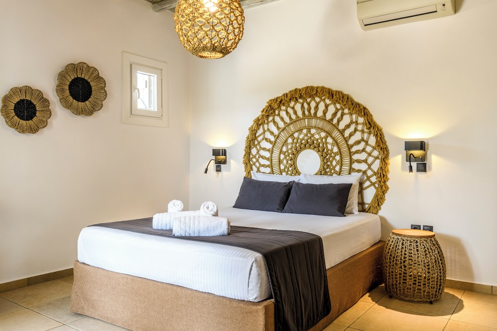 Aurora Mykonos Villas — 4-Star Luxury Hotel in Mykonos, Greece