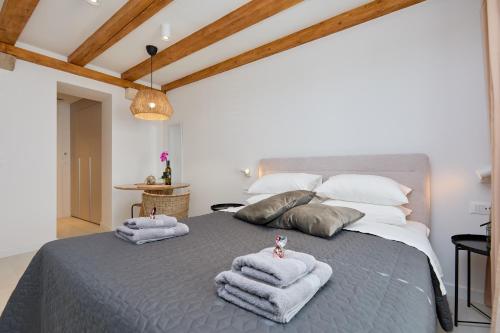 Studio Iza Grada