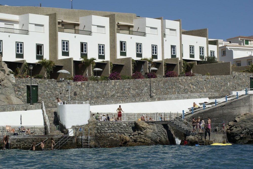 Apartamentos Alegro — 4-Star Luxury Hotel in Lomo De Arico, Spain