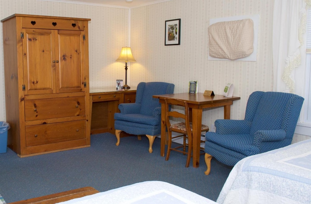 Myer Motel - photo 20