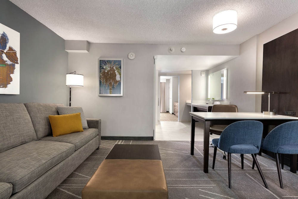 Embassy Suites by Hilton Milpitas Silicon Valley - photo 25