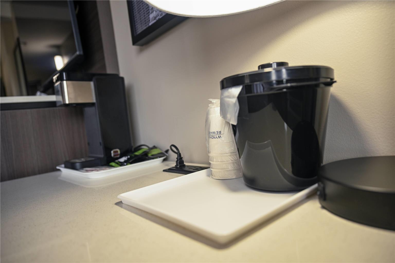 Ramada by Wyndham North Bergen - photo 23
