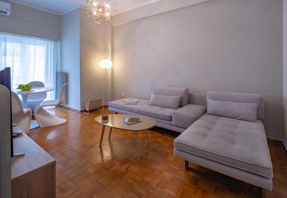 Artemis Athens Deluxe City Center Apartment — 4-Star Luxury Hotel in Athens, Greece