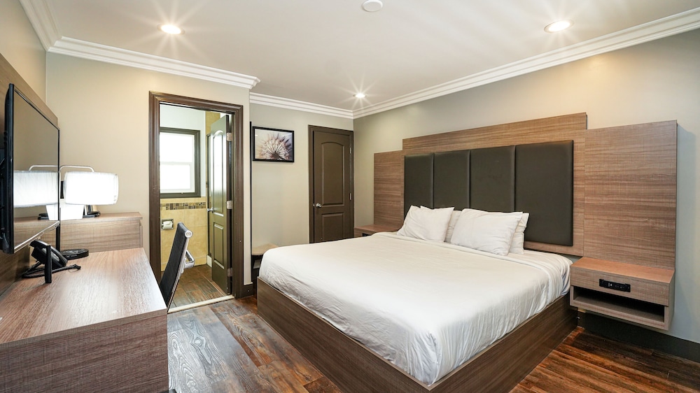 Americas Best Value Inn Antioch - photo 7