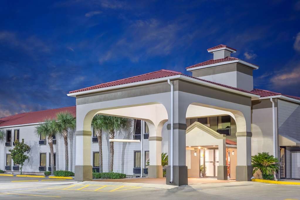 Days Inn by Wyndham Galliano - featured photo