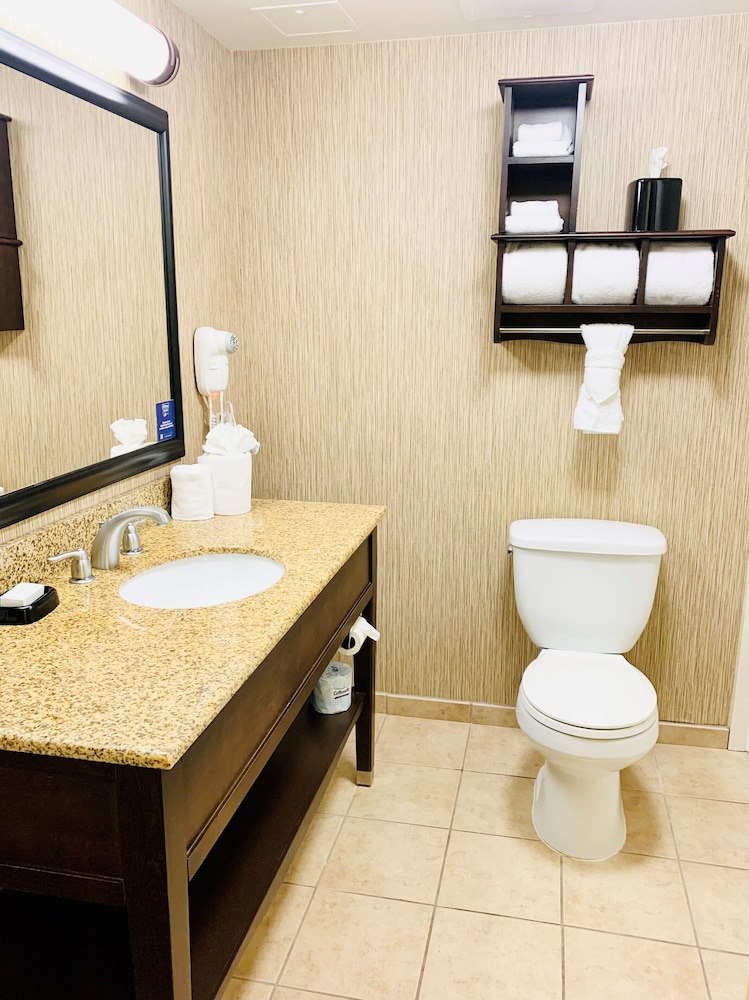 Hampton Inn Champaign Urbana - photo 57