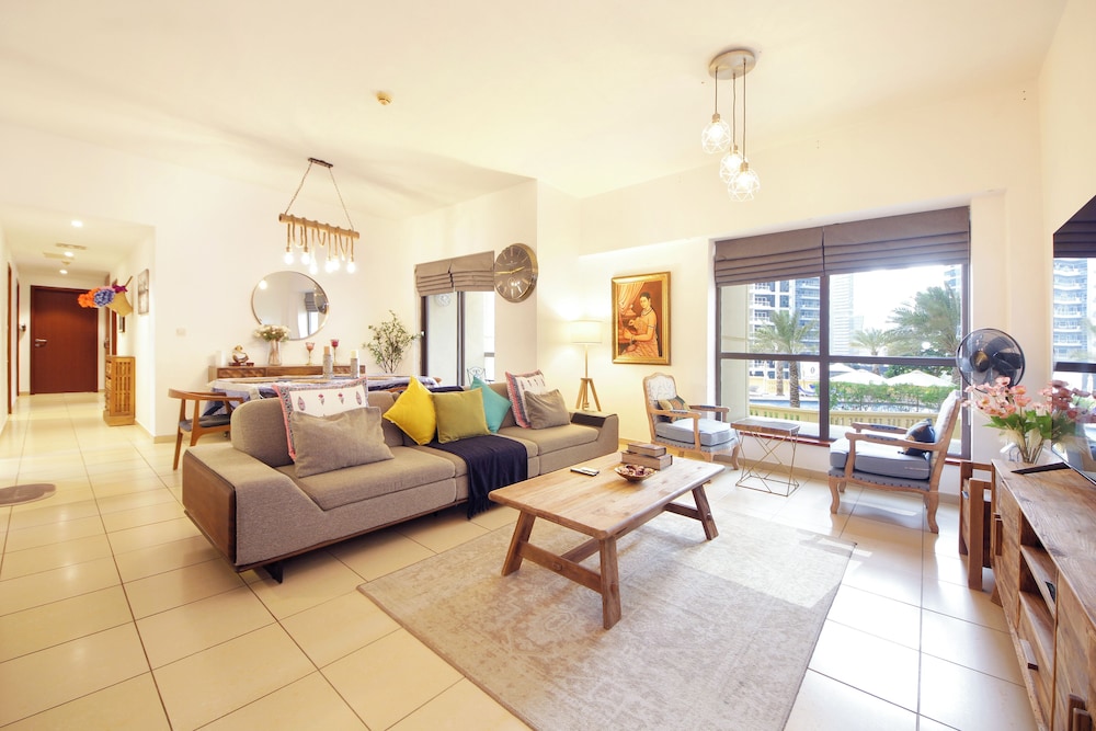 Silk Valley Luxury 2B close to Beach — 4-Star Luxury Hotel in Dubai, United Arab Emirates