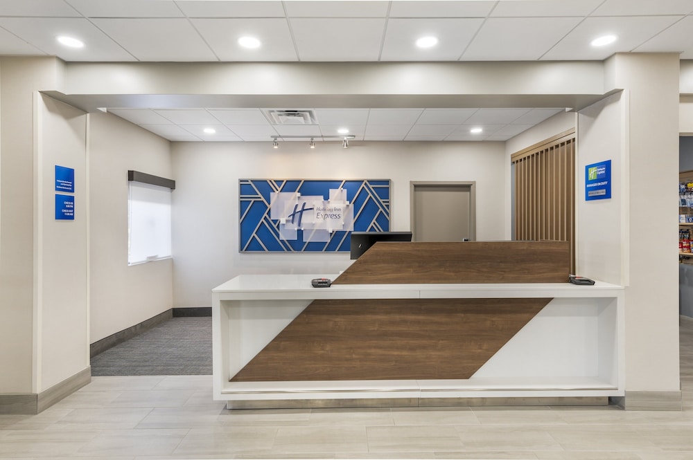 Holiday Inn Express Greencastle by IHG - photo 43