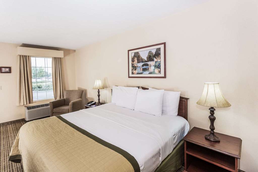 Baymont by Wyndham Valdosta at Valdosta Mall - photo 6