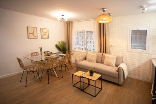 Flateli Portal Nou in Girona, Spain