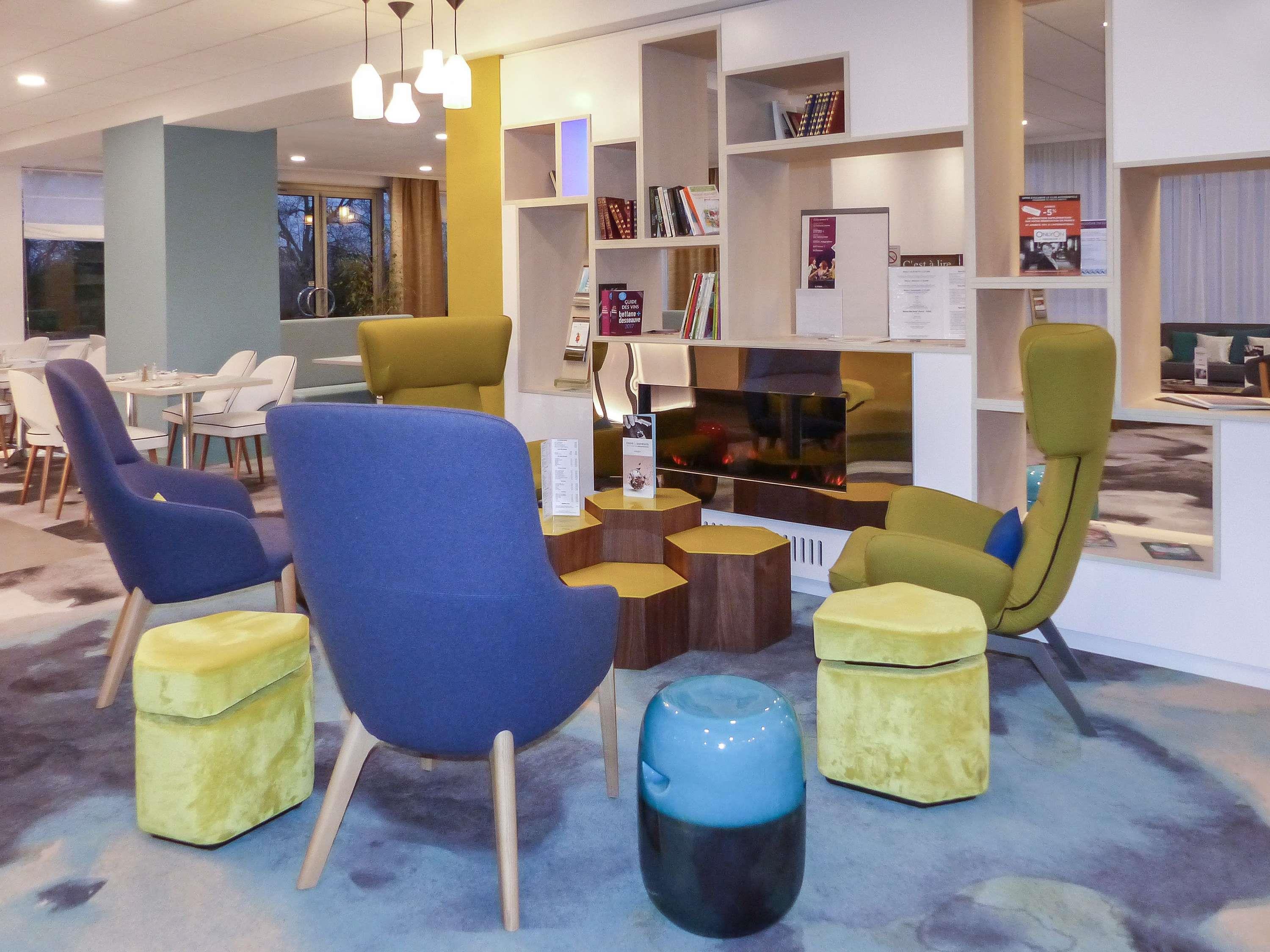 Hôtel Mercure Macon Bord de Saône — 4-Star Luxury Hotel in Macon, France