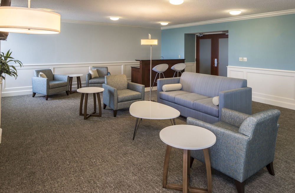 Crowne Plaza Suites Pittsburgh South by IHG - photo 86