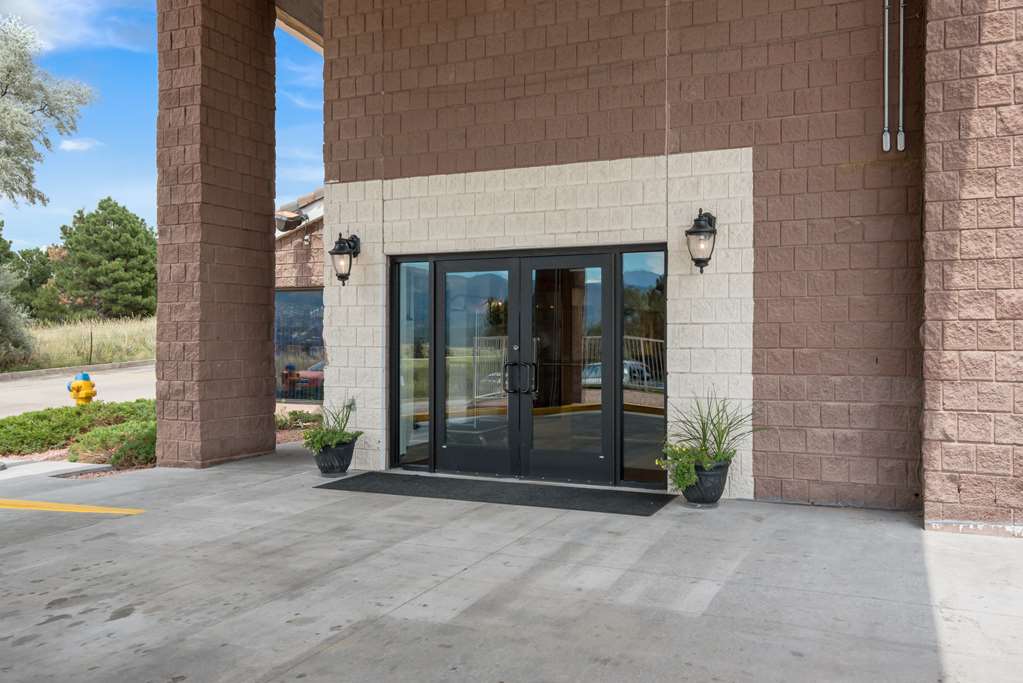 Motel 6 Colorado Springs CO Air Force Academy - photo 4