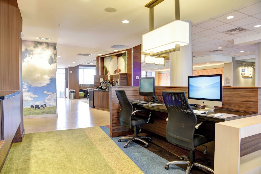 Fairfield Inn & Suites Rochester Mayo Clinic Area St. Marys - photo 23