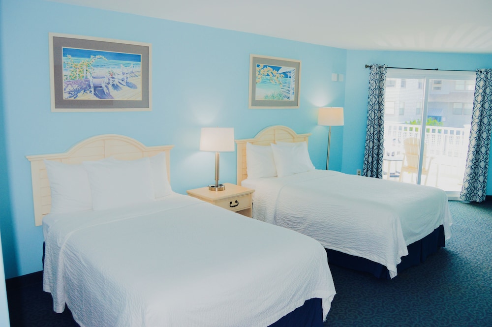 Drifting Sands Oceanfront Hotel - photo 13