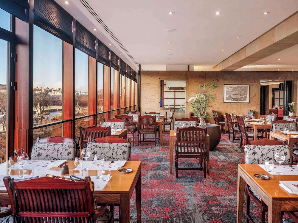 מזון ומשקאות