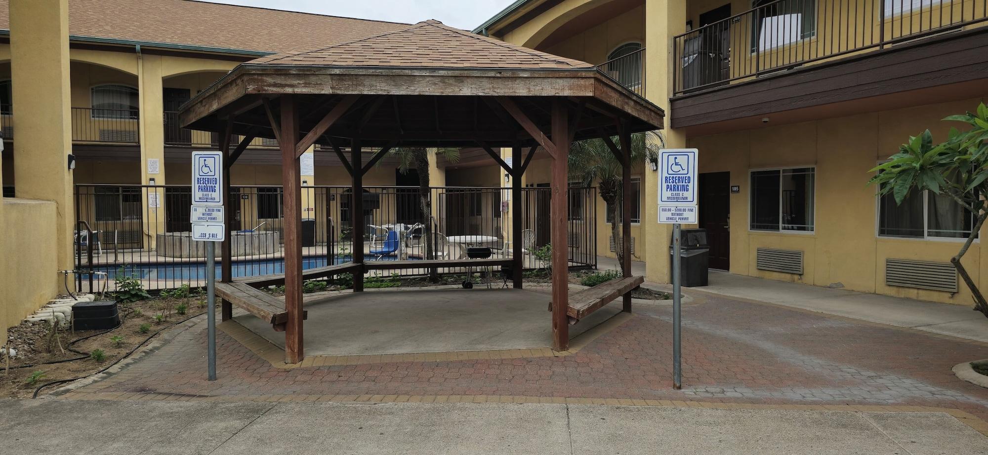 Texas Inn & Suites Rio Grande Valley - photo 25