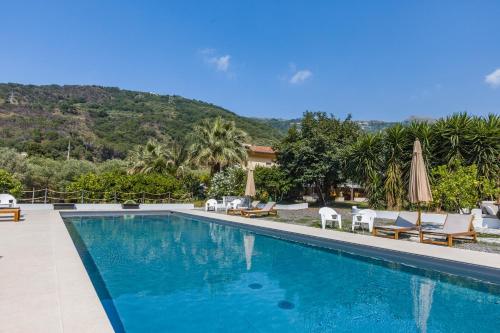 Villa Oceri Gioiosa Marea — 4-Star Luxury Hotel in Gioiosa Marea, Italy