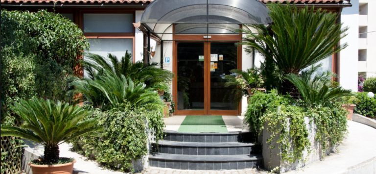 Silvana Hotel & Residence