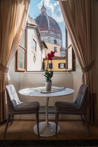 Brunelleschi Suite — 4-Star Luxury Hotel in Florence, Italy