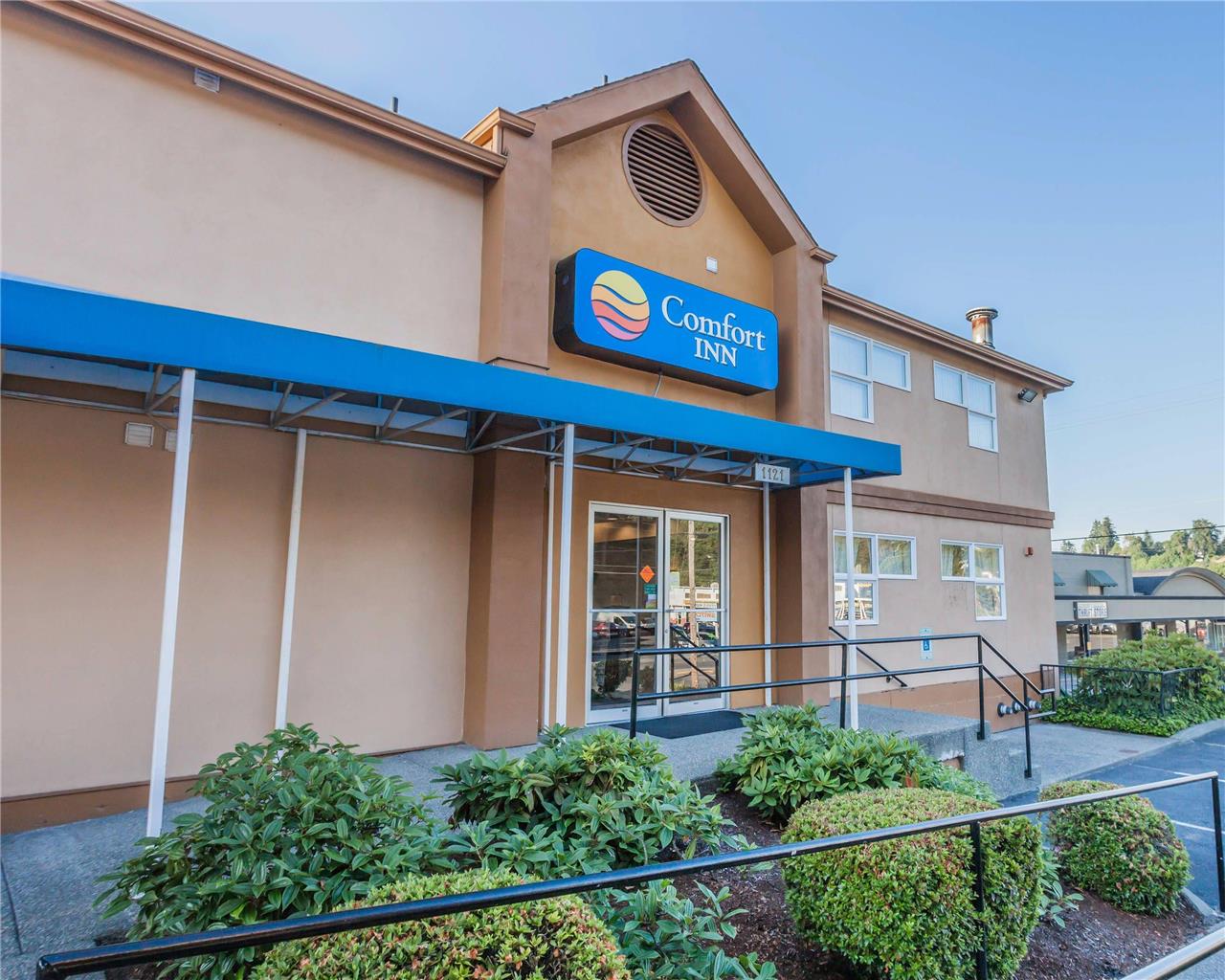 Comfort Inn On the Bay - photo 2