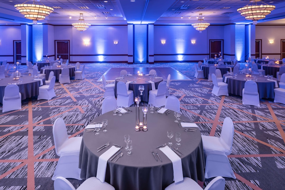 Embassy Suites by Hilton Portland Airport - photo 46