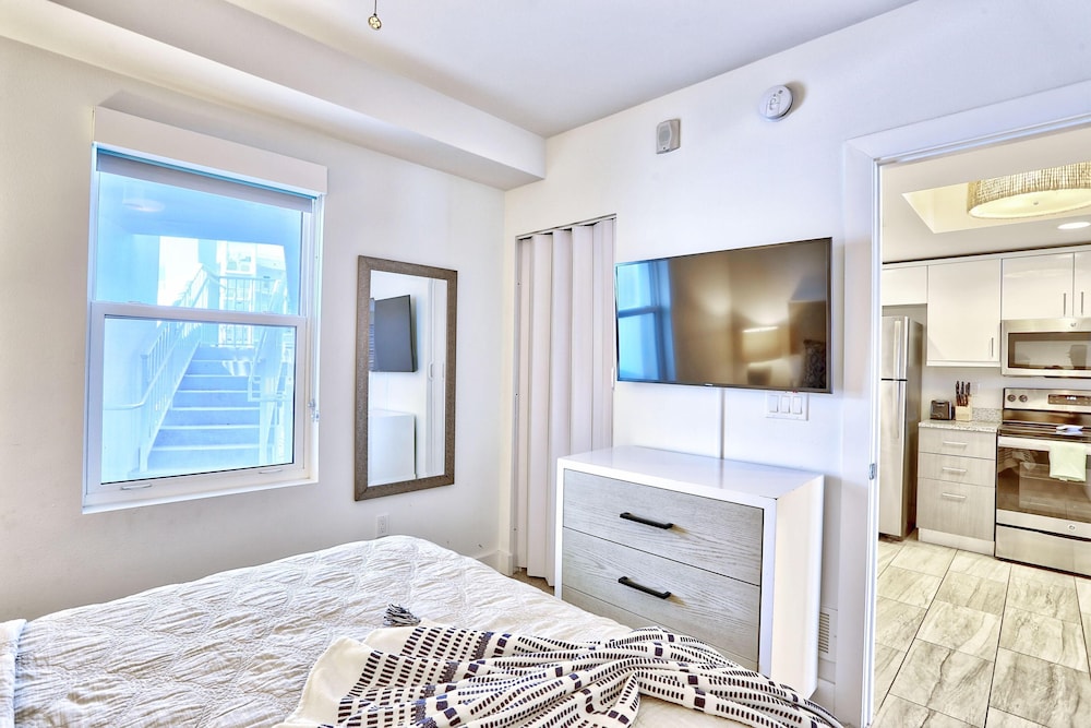 Oceana 301 East — 4-Star Luxury Hotel in Saint Pete Beach, United States
