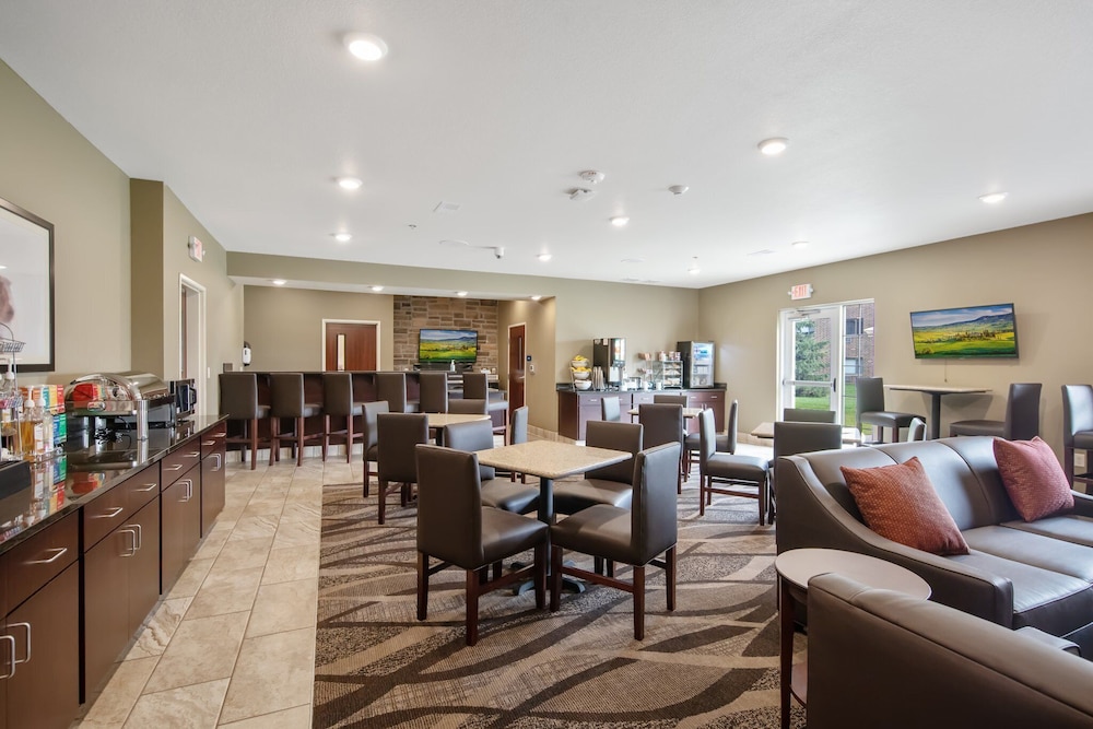 Cobblestone Hotel & Suites Austin - photo 48