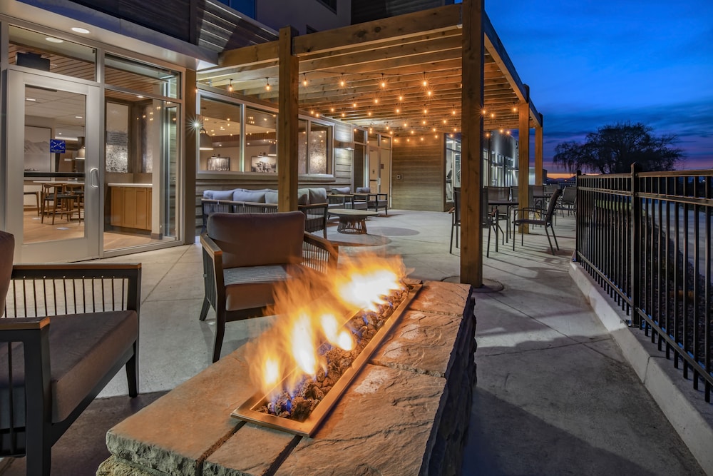 Fairfield Inn & Suites by Marriott Klamath Falls - photo 41