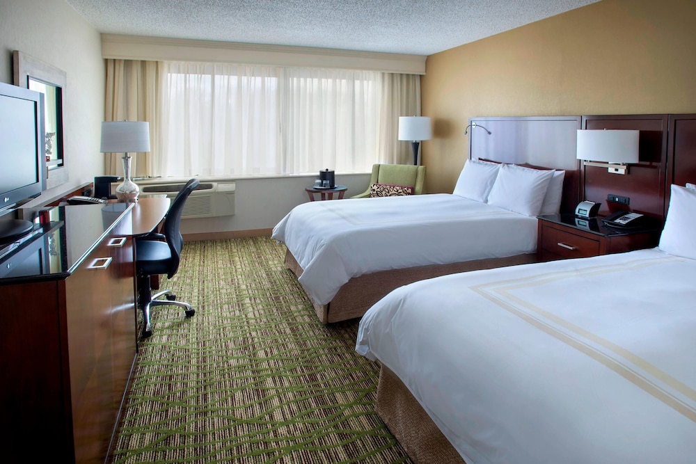 Boston Marriott Peabody - photo 9