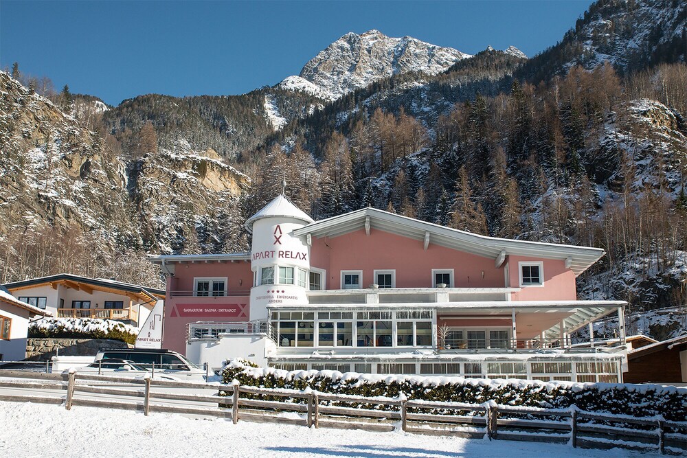 Apart Relax — 4-Star Luxury Hotel in Laengenfeld, Austria