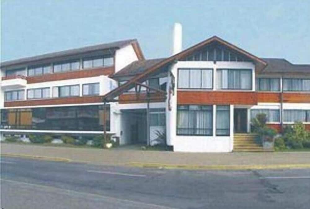 Hotel Bayern — Temuco — photo 2