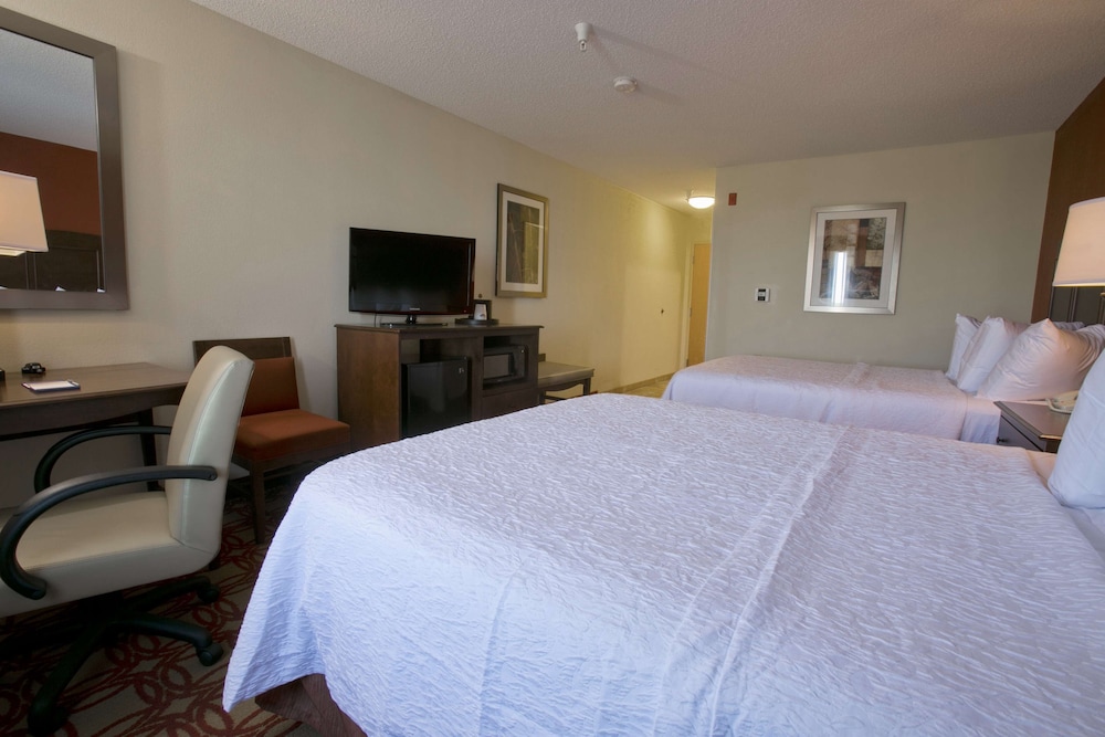 Hampton Inn & Suites Wiggins - photo 15