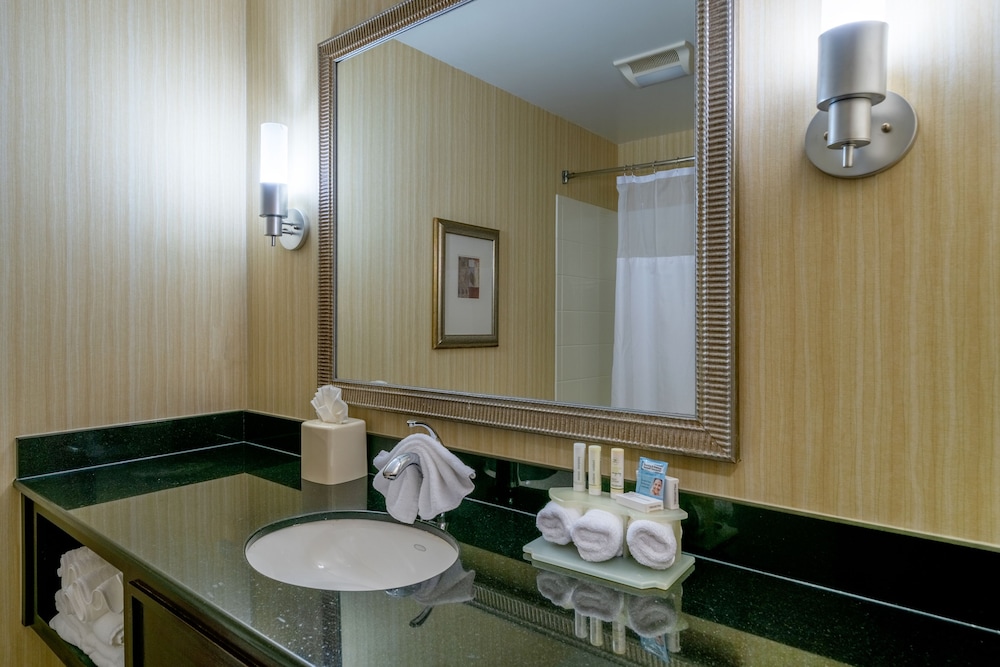 City Express by Marriott Washington DC Northeast - photo 27