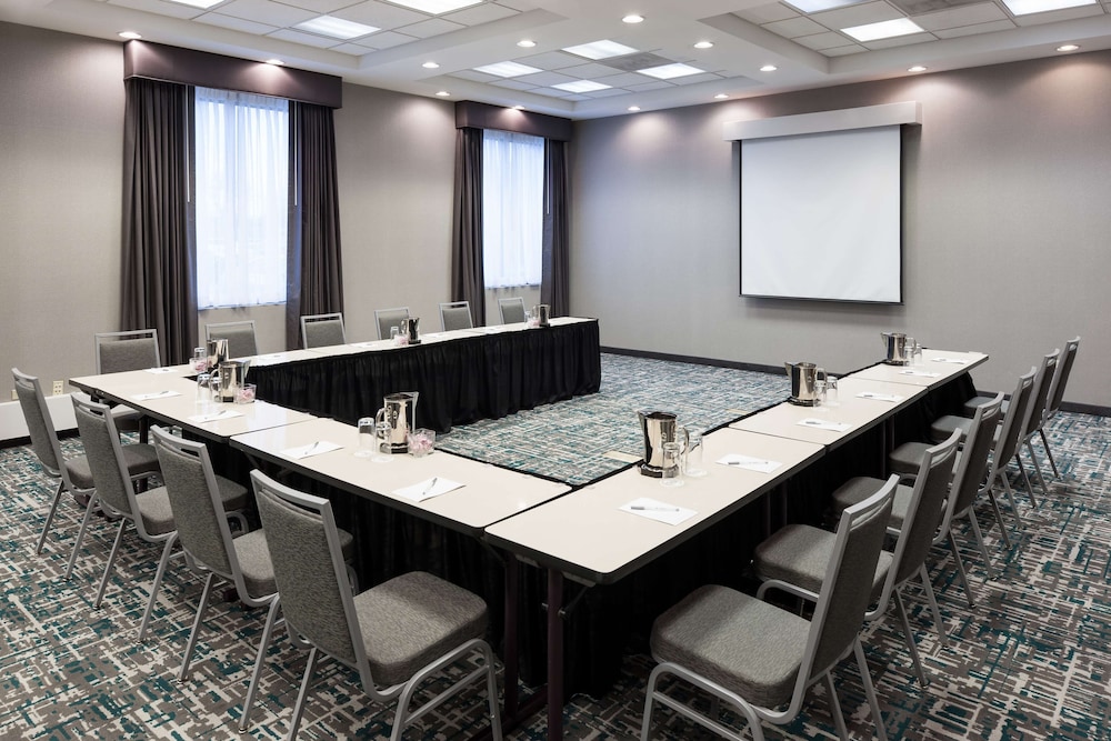 Hampton Inn & Suites Chicago North Shore Skokie - photo 62