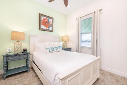 Crisp Cottage With Hotel Amenities Near Disney At Margaritaville 8088kd — Four Corners